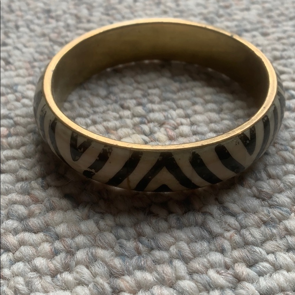 Bangle bracelet - Picture 2 of 3